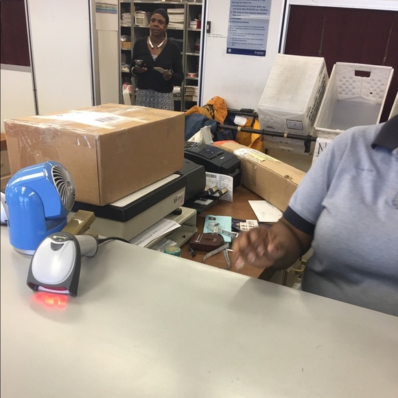 Shipping off - Picture 4 of 4